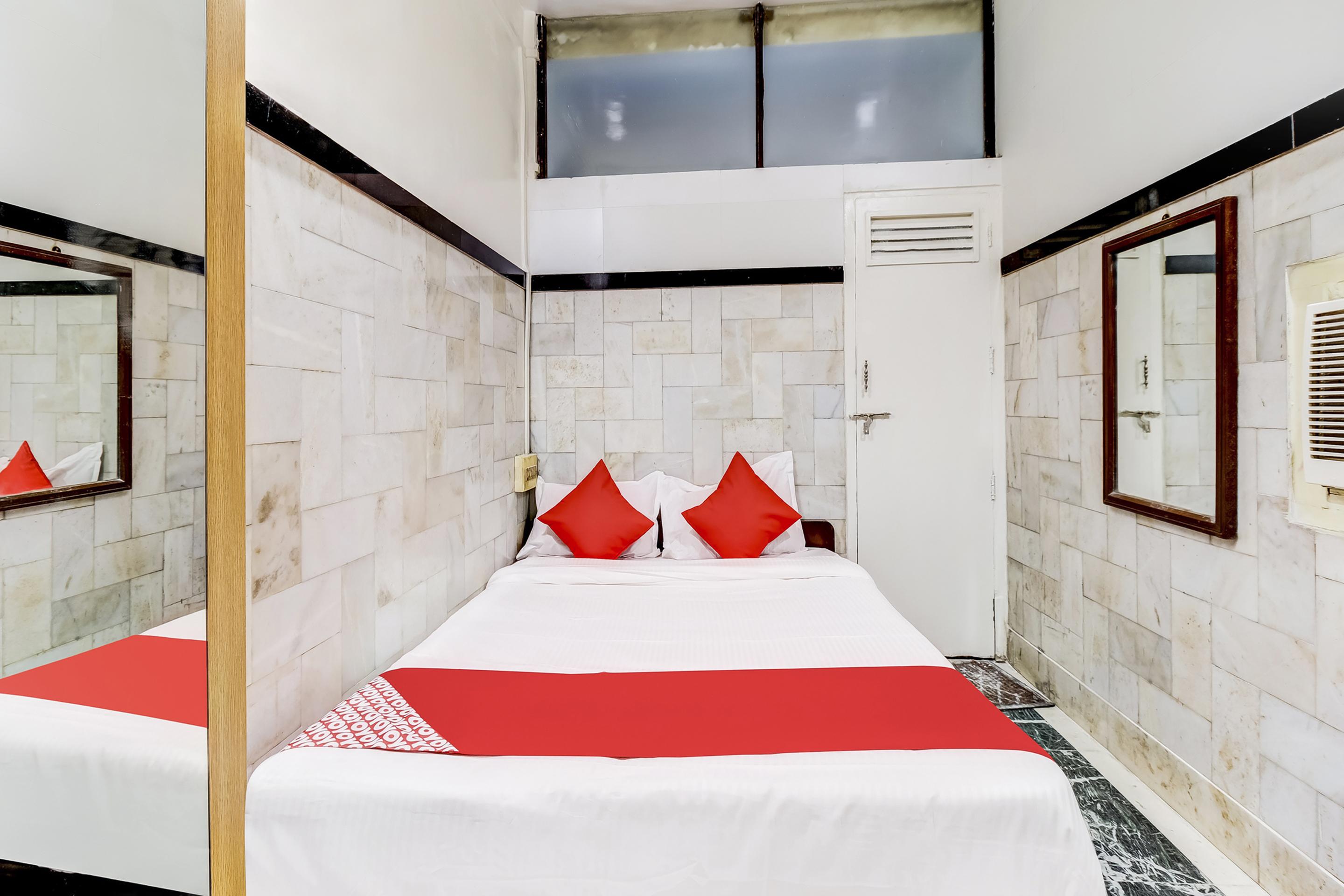 Super Oyo Hotel Dreamland Mumbai Kültér fotó