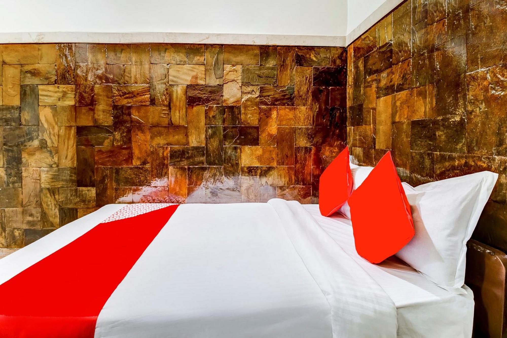 Super Oyo Hotel Dreamland Mumbai Kültér fotó