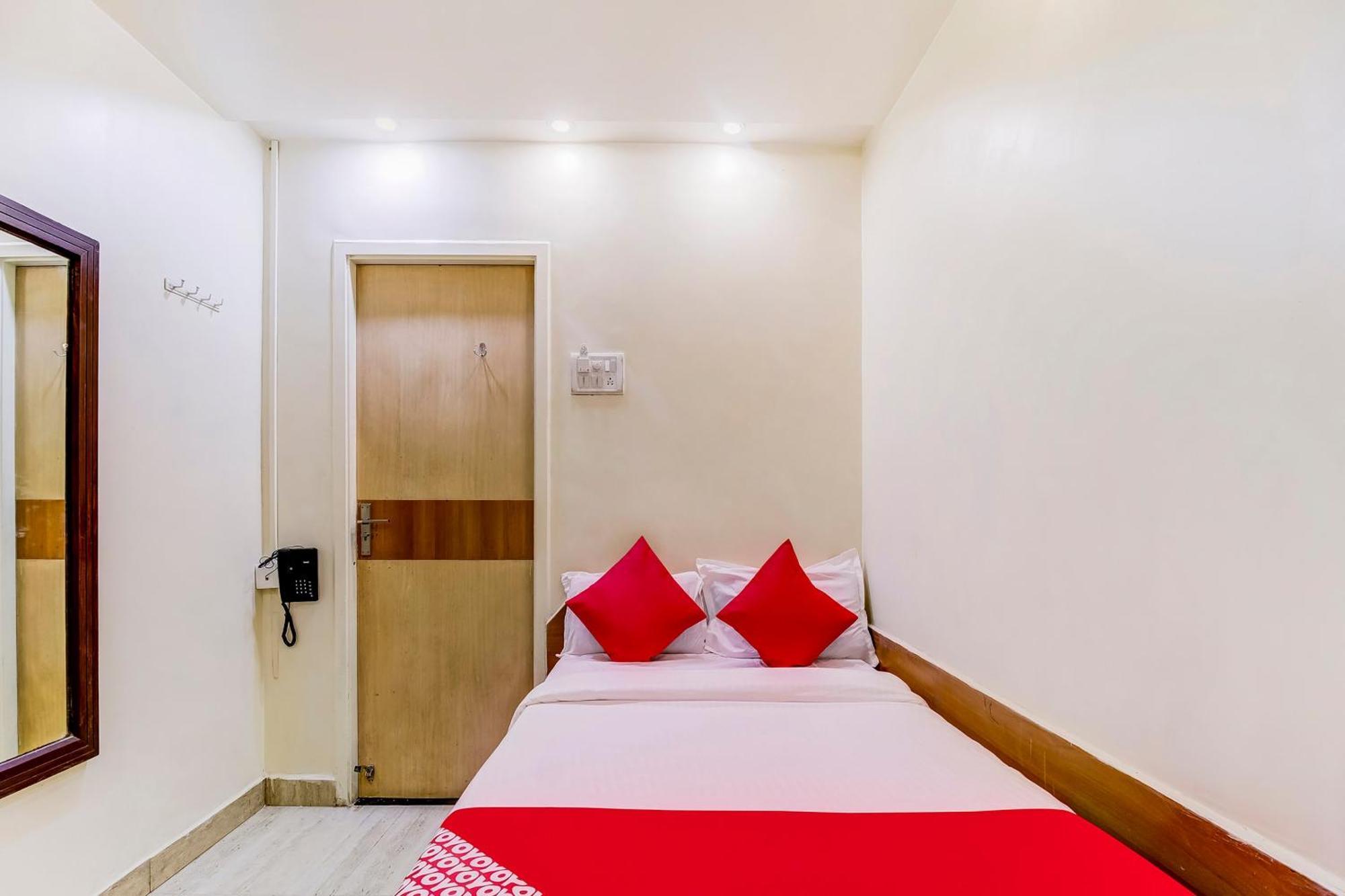 Super Oyo Hotel Dreamland Mumbai Kültér fotó