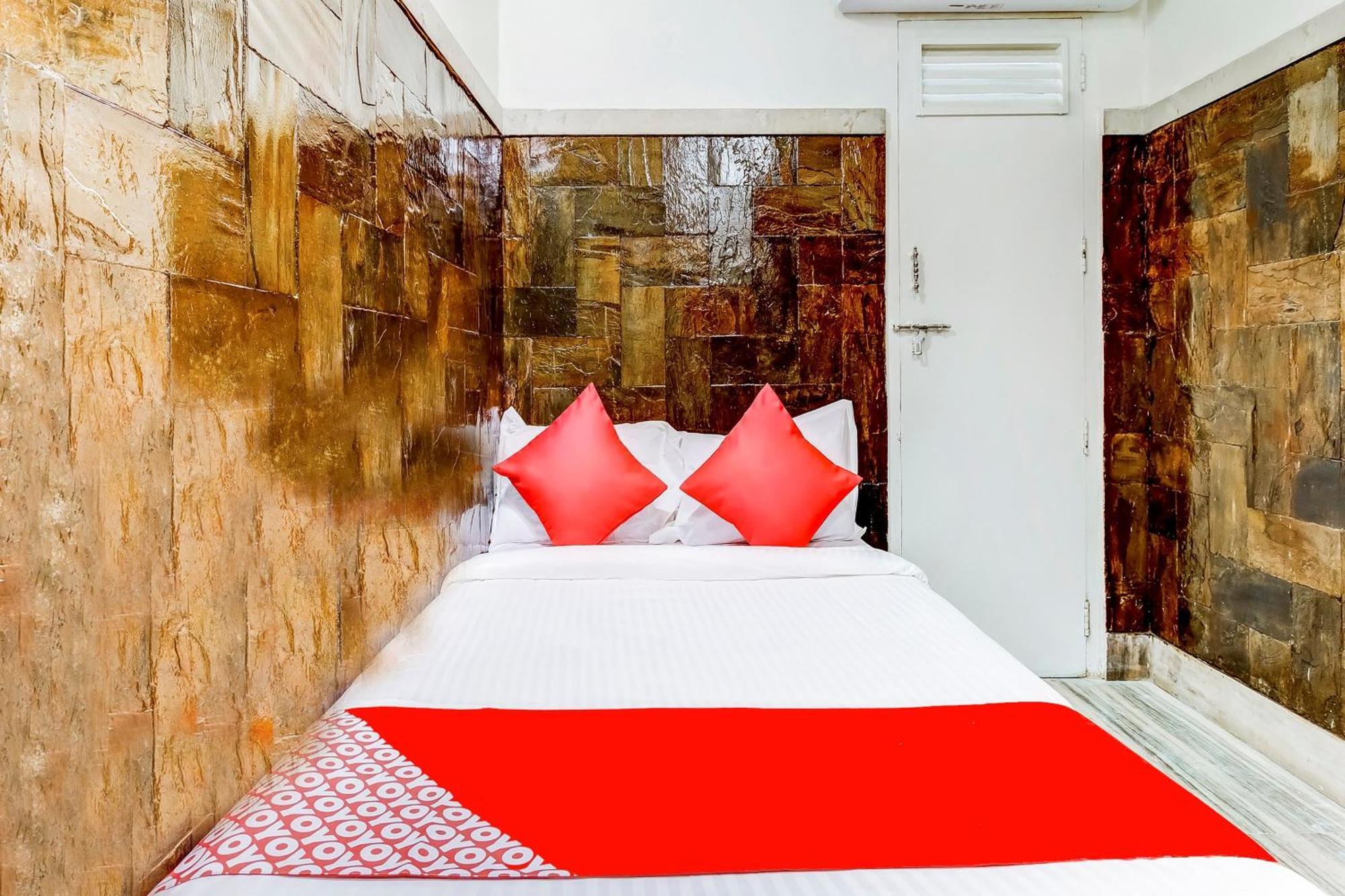 Super Oyo Hotel Dreamland Mumbai Kültér fotó