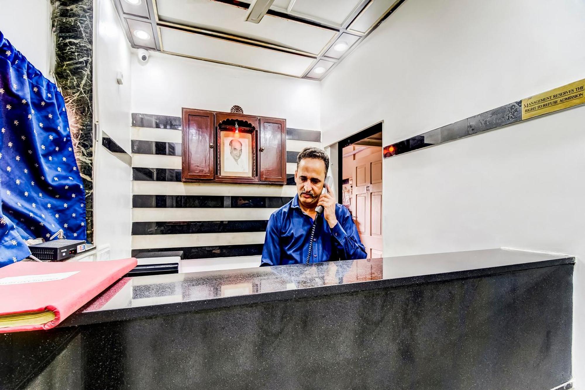 Super Oyo Hotel Dreamland Mumbai Kültér fotó